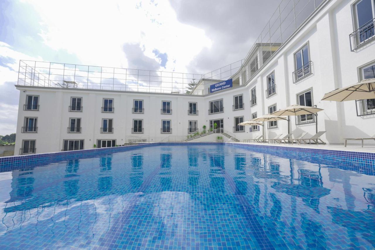 Haile Grand Adís Abeba Exterior foto